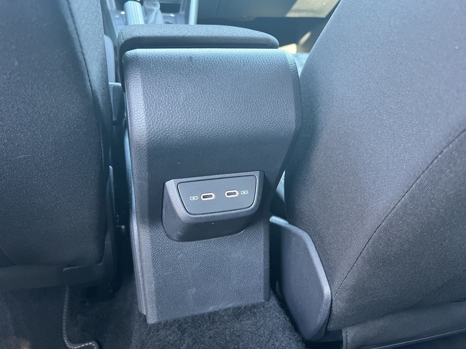 Taigo R-Line 1.5 TSI DSG AHK*Navi*ACC*LED-Matrix