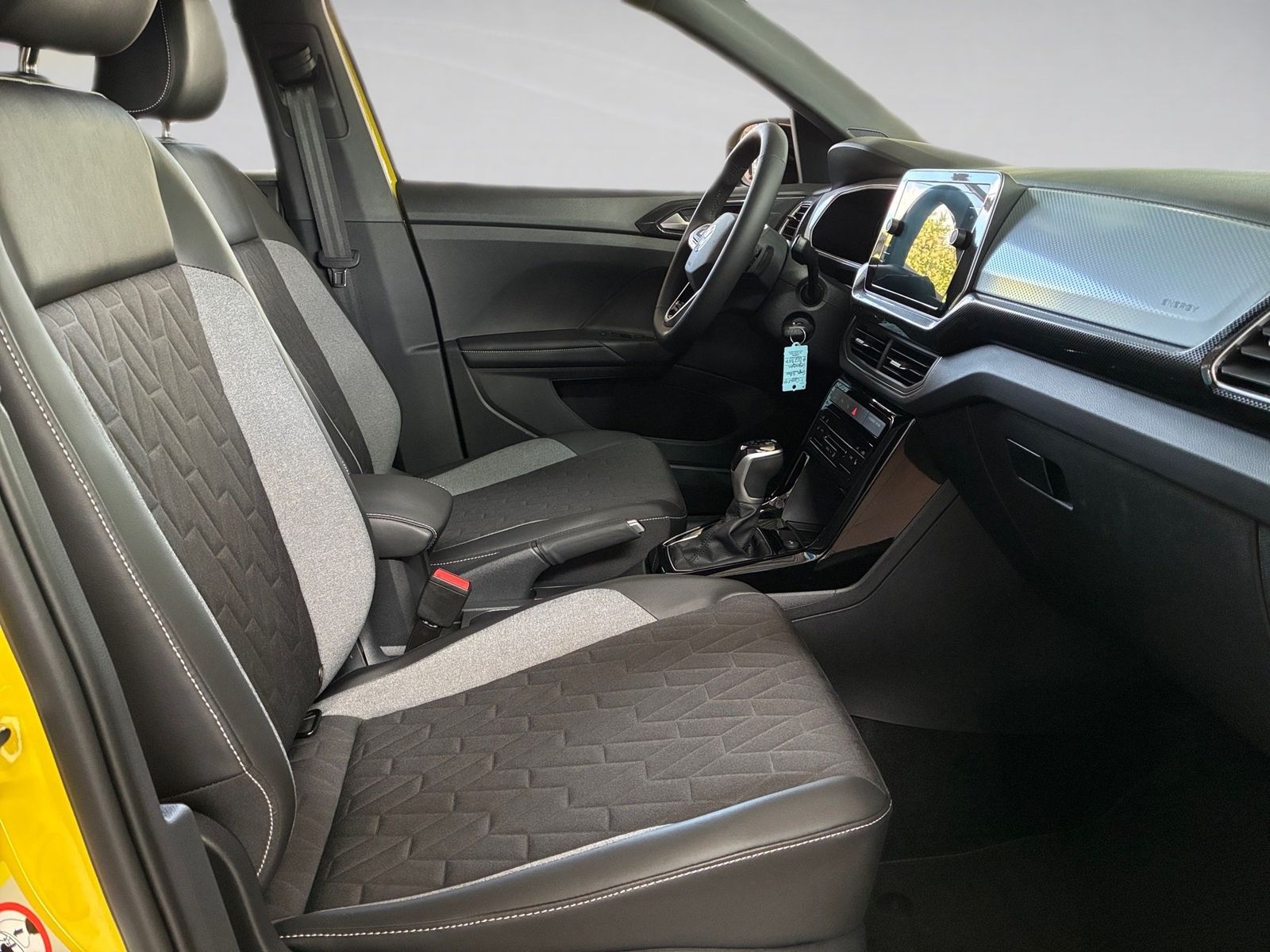Fahrzeugabbildung Volkswagen T-Cross 1.0 TSI 85 kW Energy AHK,Kamera,LED,Navi