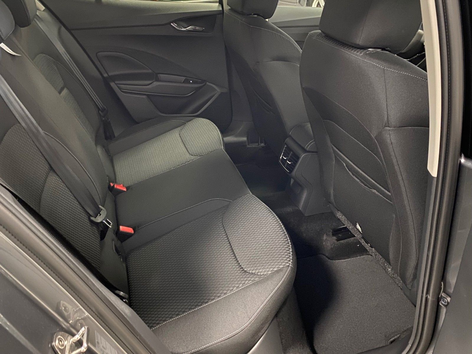 Fahrzeugabbildung SKODA Fabia 1.0 TSI STYLE+5 JAHRE GARANTIE bis 100tKM+