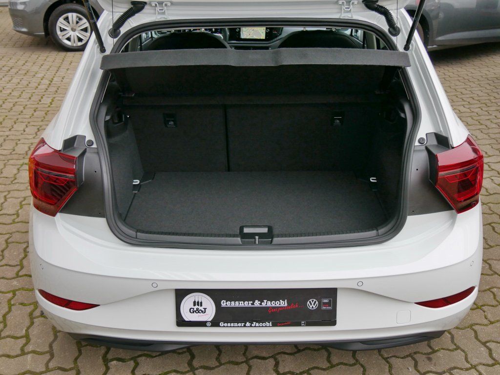 Fahrzeugabbildung Volkswagen Polo Style 1.0 TSI DSG Navi RFK