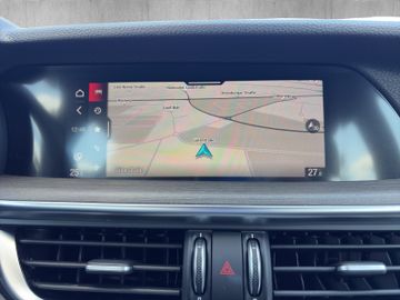 Alfa Romeo Stelvio 2.0 Turbo Ti Q4 *LENKRADHEIZUNG*KEYLESS*