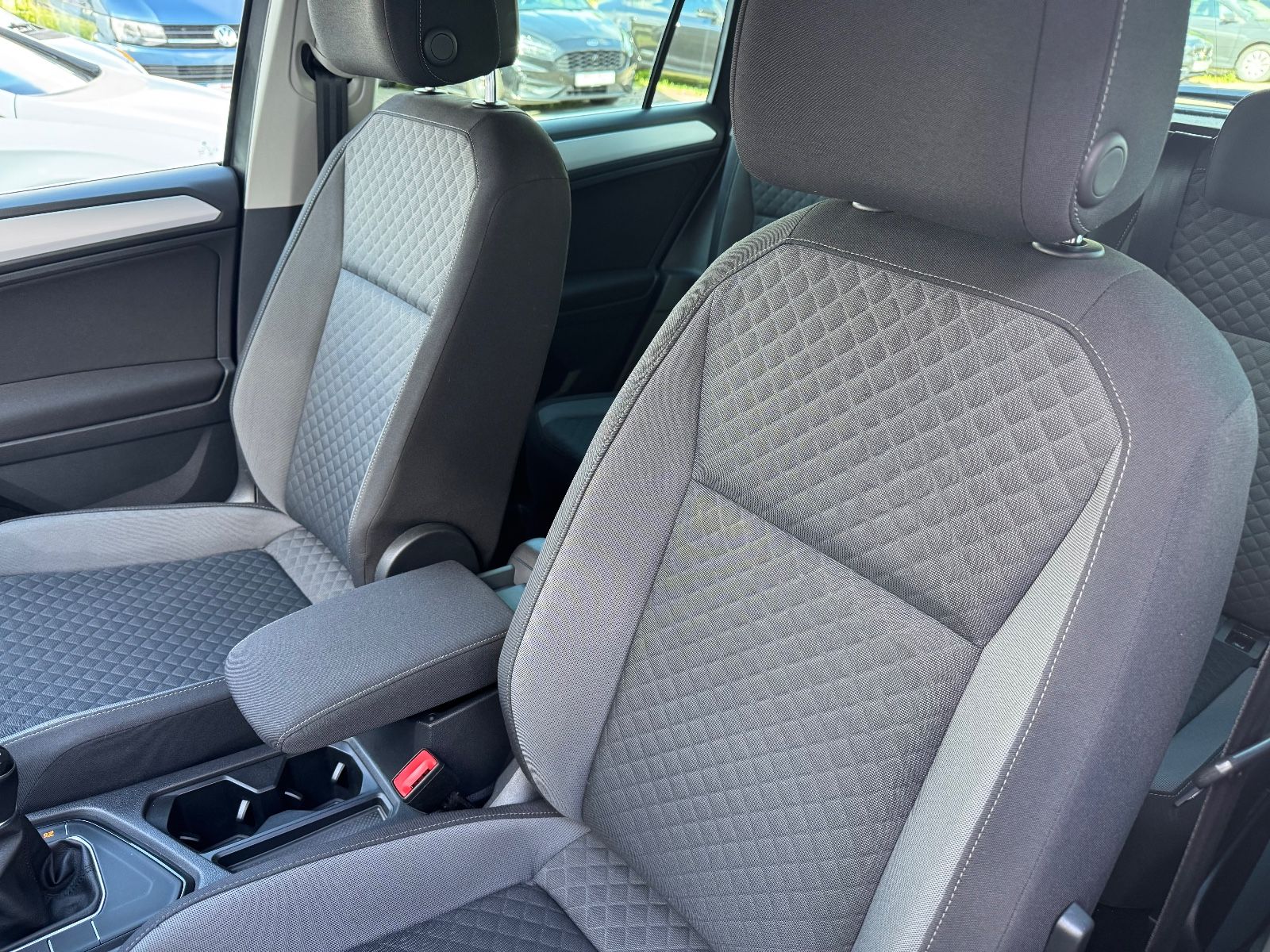 Volkswagen Tiguan 2.0 TDI Comf./AHK/KAM. 360°/ACC/NAVI/1.HD foto 16