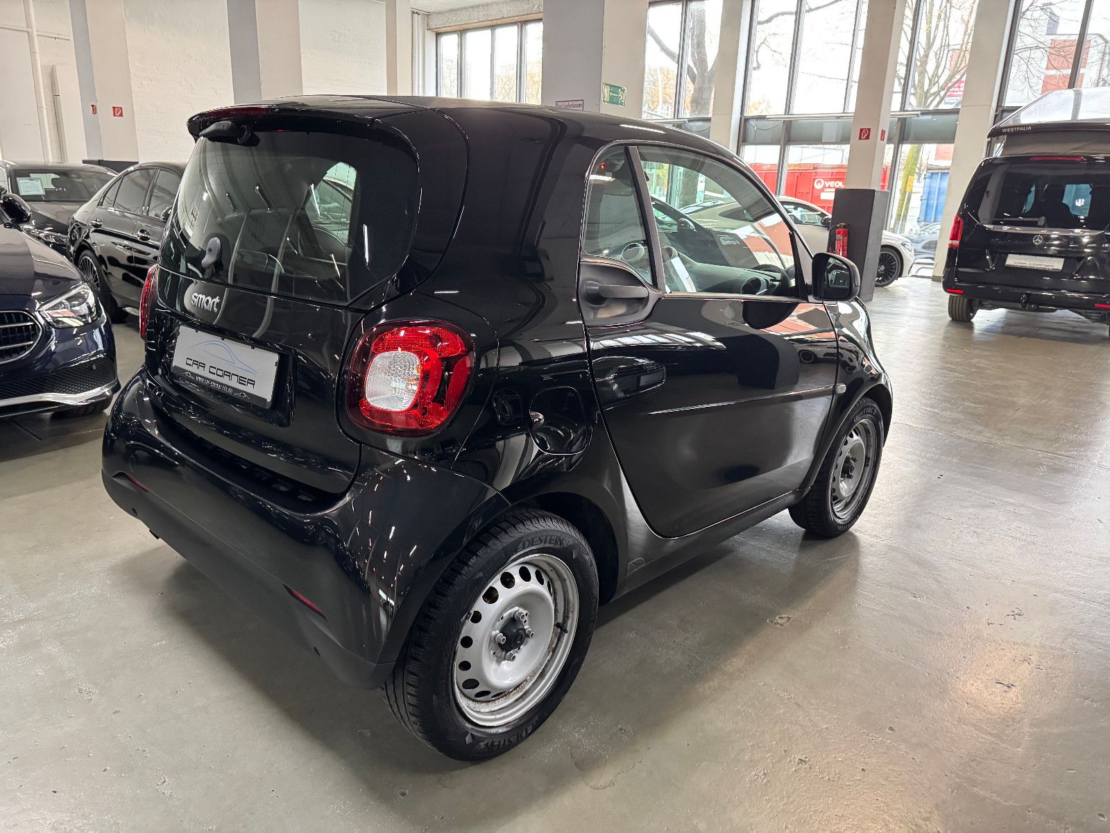 Fahrzeugabbildung Smart ForTwo Coupe 52 KW FACELIFT TEMPOMAT KLIMA SHZT