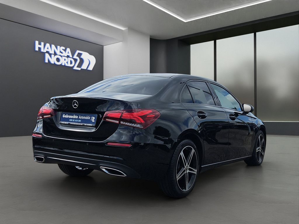 Mercedes-Benz A 180 Lim Night-Paket LED NAVI MEMORY KAMERA 18 foto 4