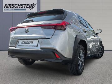Lexus UX - 3
