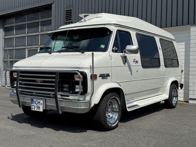 Chevrolet Chevy Van G20 5.7 V8 Tiara komplett gemacht