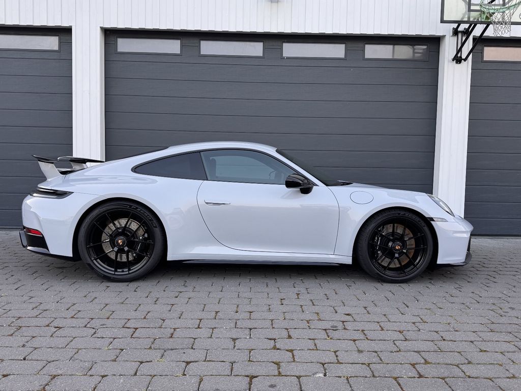 Porsche 992 911 Carrera GTS T-Hybrid FACELIFT AEROKIT