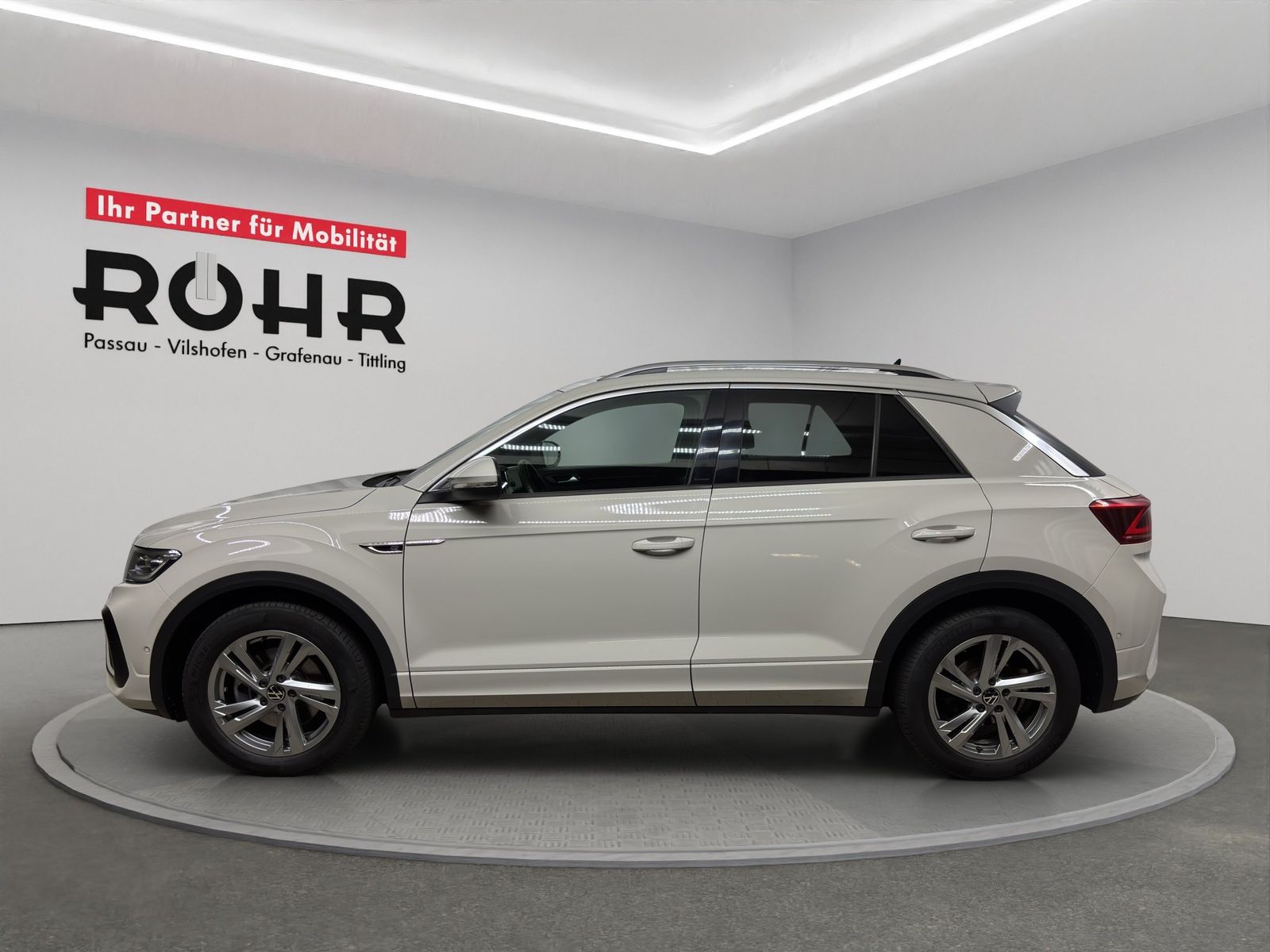 Volkswagen T-Roc R-Line 2.0 TSI ACC AHK Kam. LED Matrix Pan foto 3