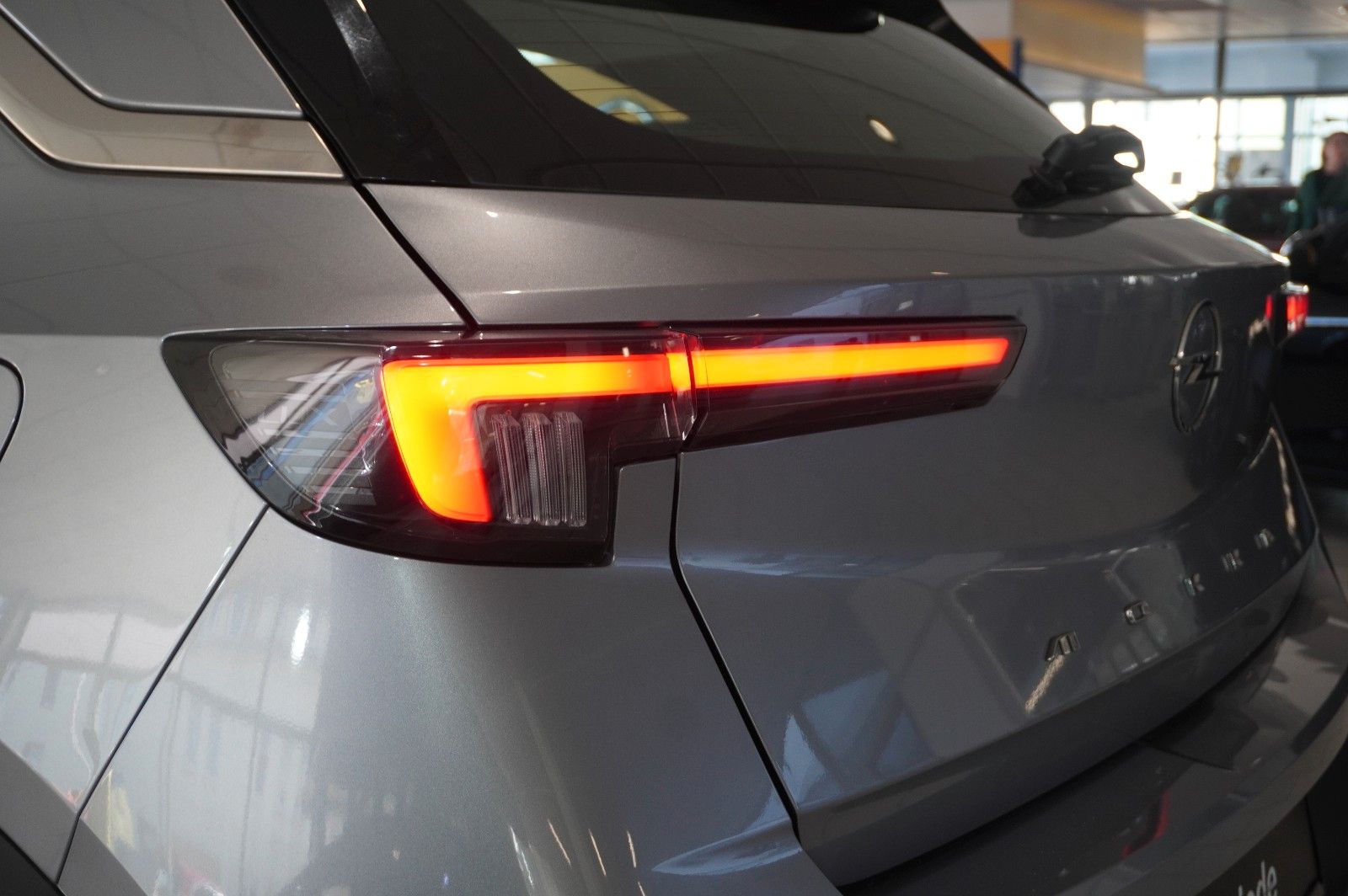 Fahrzeugabbildung Opel Mokka ELEGANCE 1.2T NAVI/LED/KAMERA/SPORT/SH/DAB