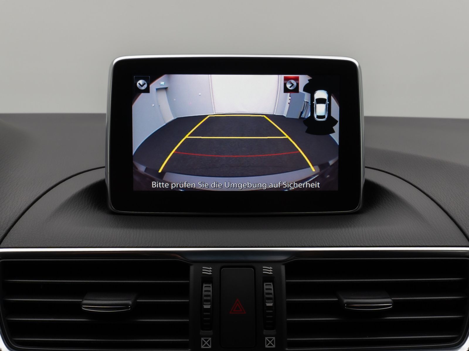 Fahrzeugabbildung Mazda 3 Lim. Sports-Line Kamera Sitzhzg DAB HUD BOSE