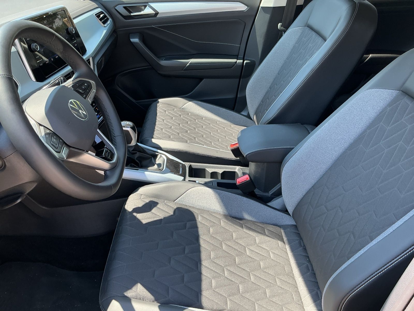 Volkswagen T-Roc - Bild 12
