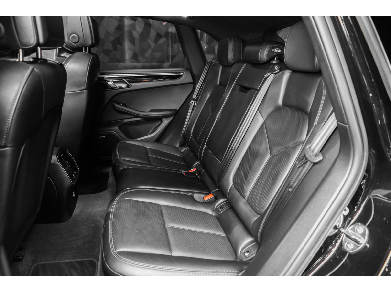 Porsche Macan III S