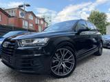 Audi SQ7 4.0TDI QUATTRO/PANO/H-UP/MULTIMEDIA*MAX-VOLL - Audi SQ7 mit Schiebedach