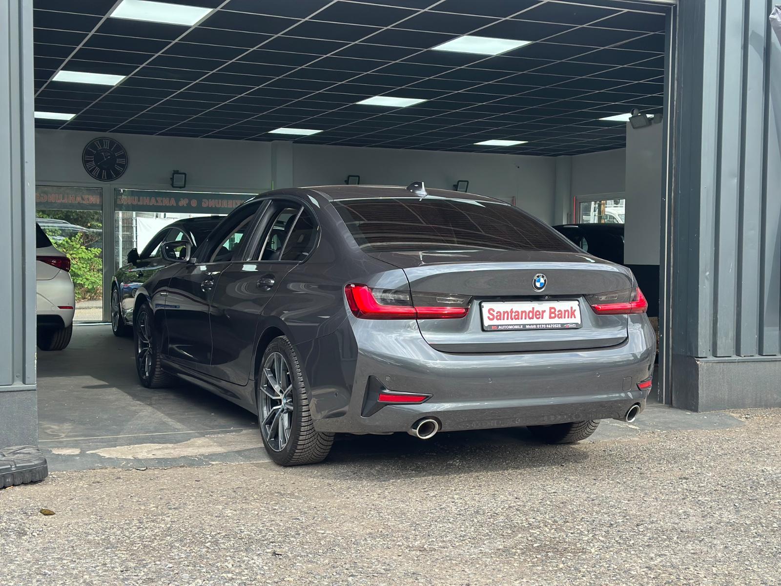 BMW 320i Limousine Advantage
