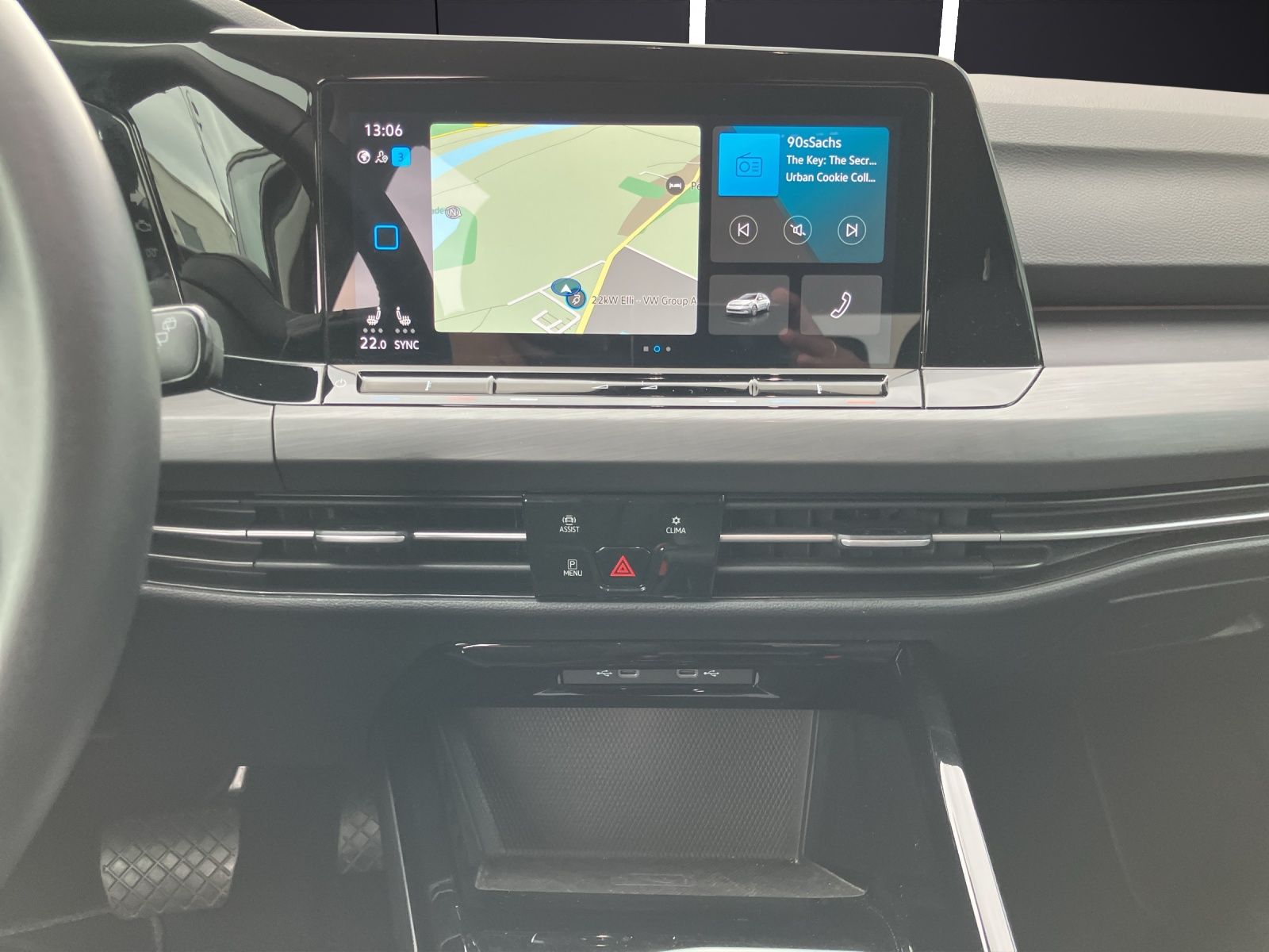 Fahrzeugabbildung Volkswagen Golf VIII Variant TDI Style DSG LED+ Navi ACC AI