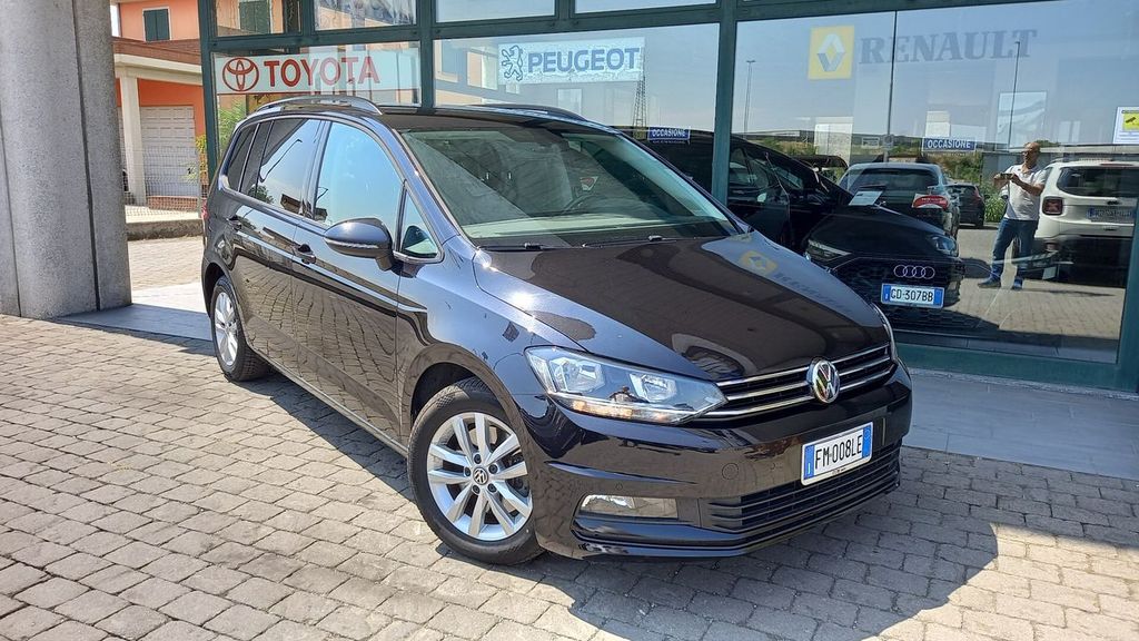 Image of Volkswagen Touran