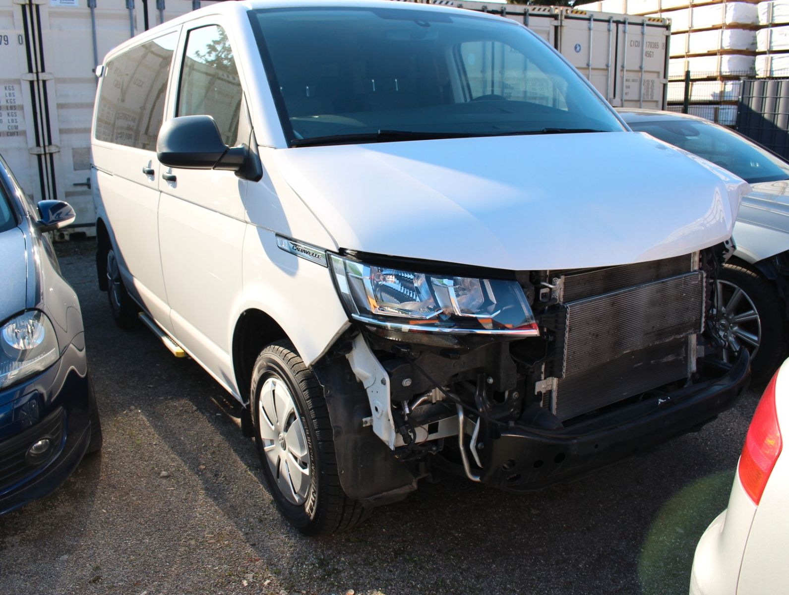 Fahrzeugabbildung Volkswagen T6 Caravelle 1. Hand UNFALL*