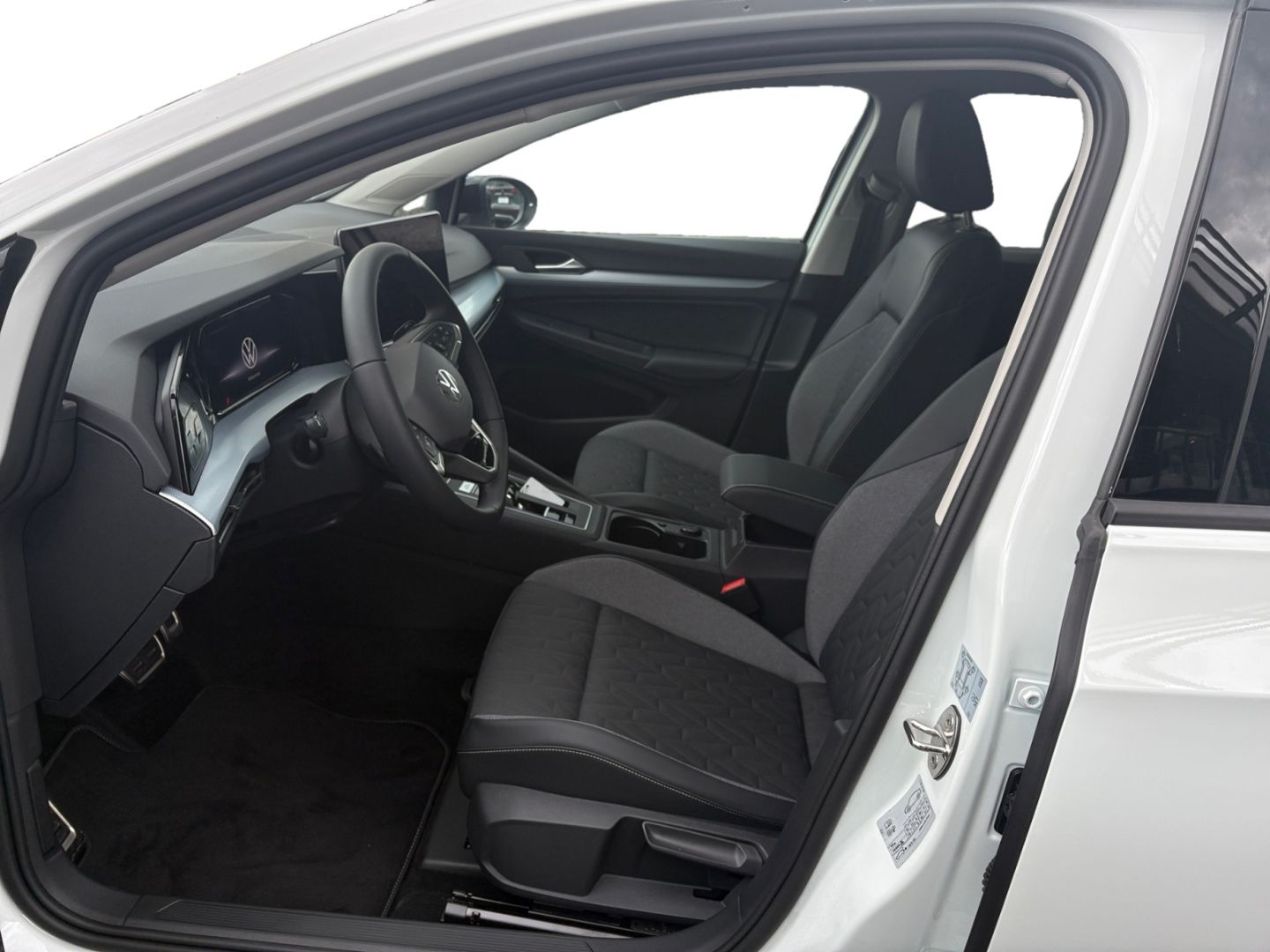 Volkswagen Golf 1.5 eTSI 85KW/116PS Energy + DSG + NAVI + P foto 9