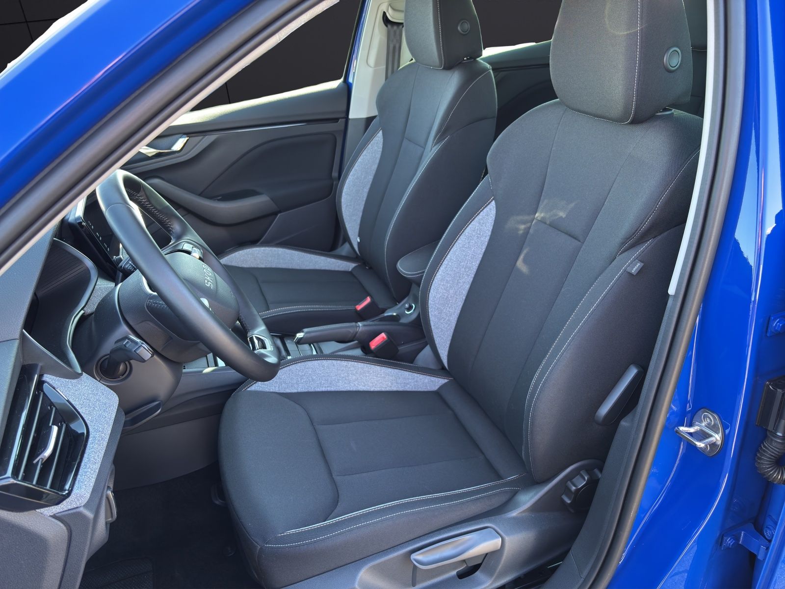 Fahrzeugabbildung SKODA Scala Selection 1.0 TSI Matrix LED AHZ Climatron