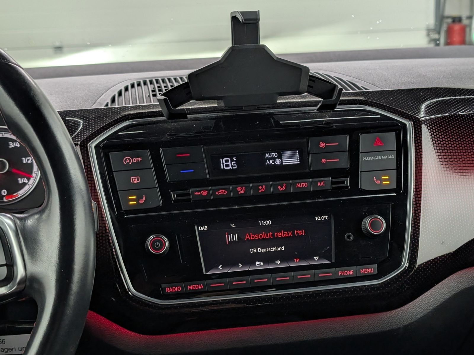 VW up ! GTI 1.0 TSI SHZ LED DAB – Bild 19