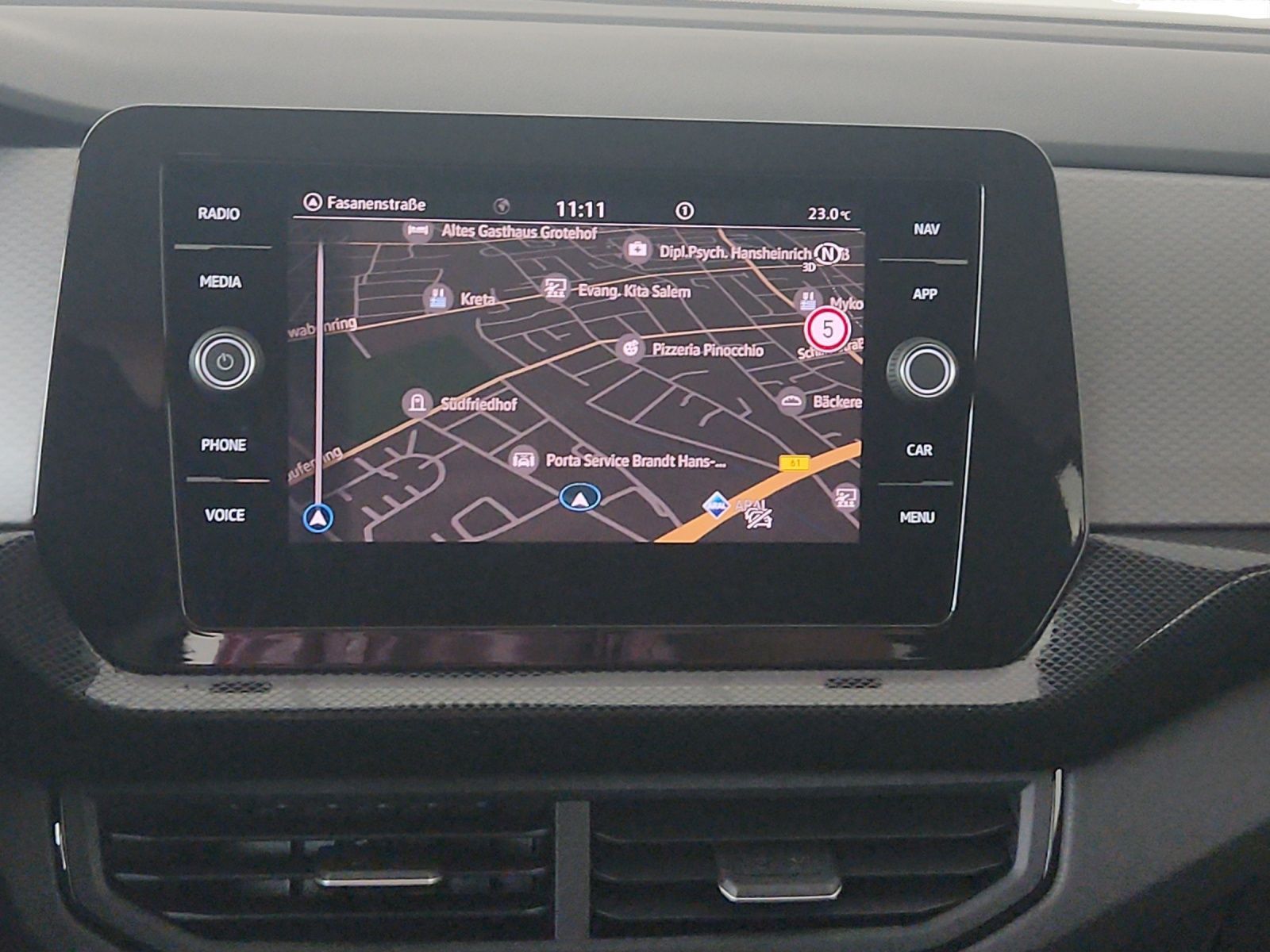 Volkswagen T-Cross - Bild 12