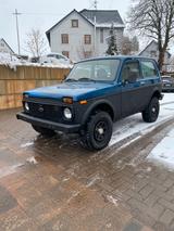 Lada NIVA 1.7i 4X4 TÜV 1/28  AHK  SERVO  BJ2008 DOTZ - blaue Lada Niva