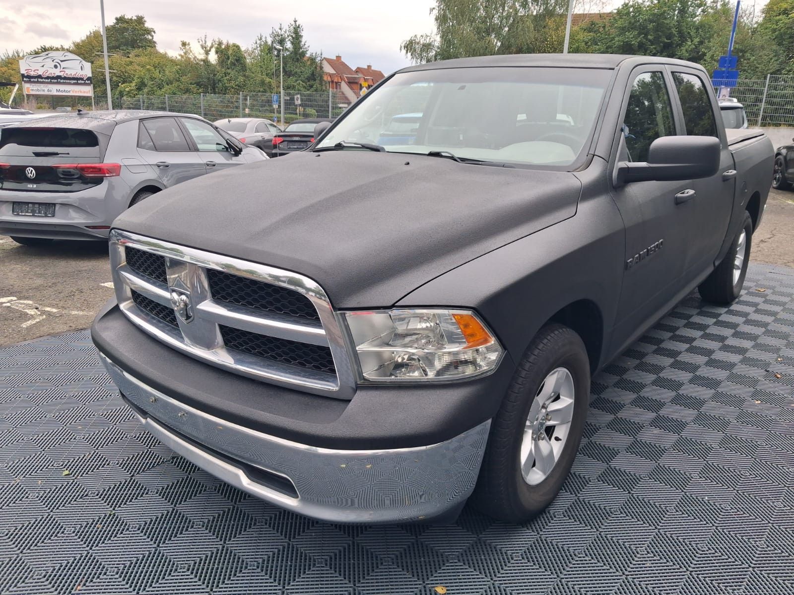 Dodge RAM - 1