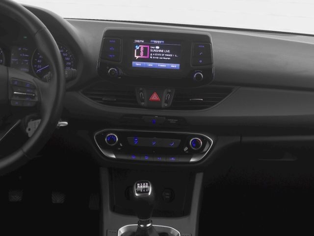 i30 PASSION+RÜCKFAHRKAMERA+SITZ-/LENKRADHEIZUNG+