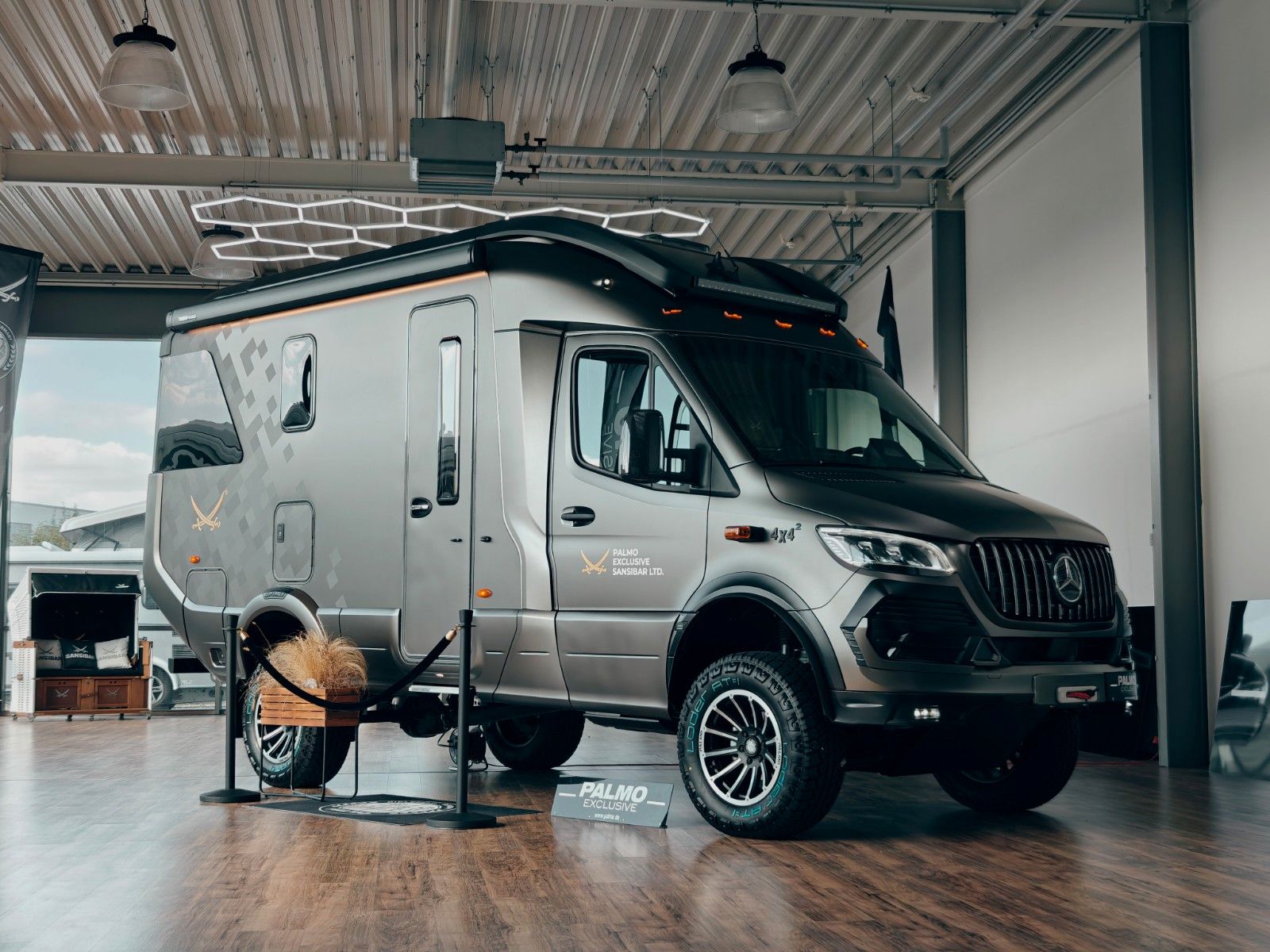 Fahrzeugabbildung HYMER / ERIBA / HYMERCAR VENTURE S 4x4² SANSIBAR LTD. by palmo