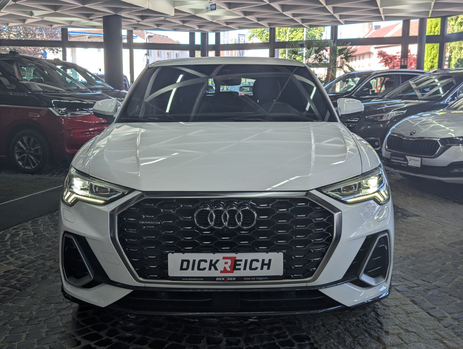 Fahrzeugabbildung Audi Q3 Sportback 40 TDI 3x S line LEDER ACC AHK 360°