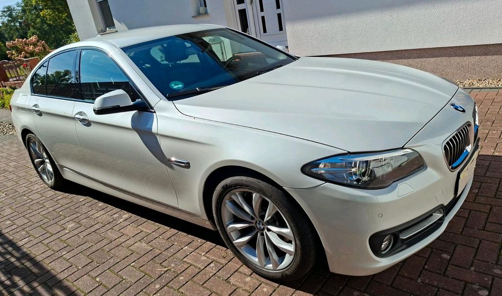 Image of BMW 520