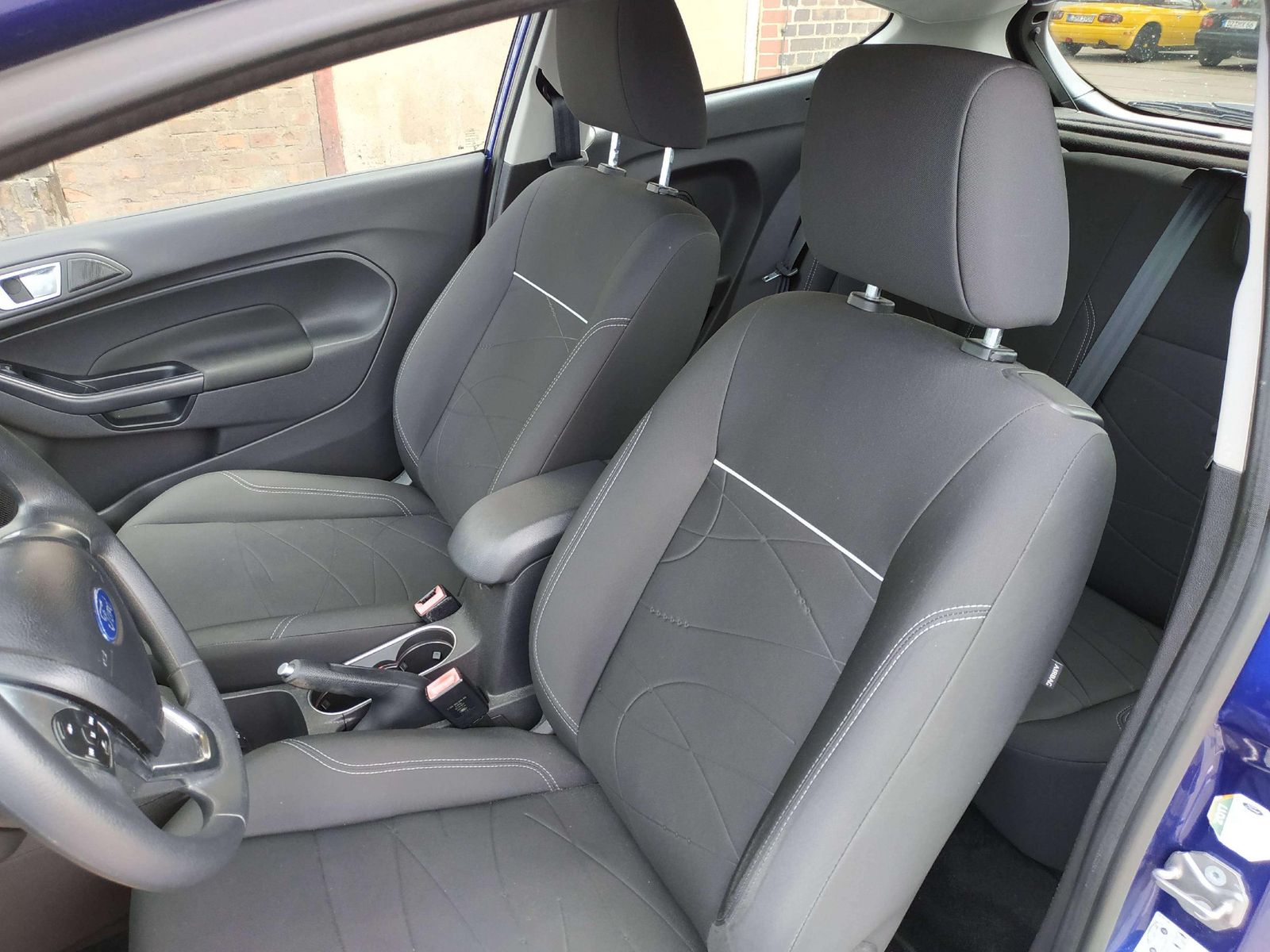 Fiesta 1.0/ TÜV NEU/ wenig KM/ Allwetterreifen/  – Bild 9