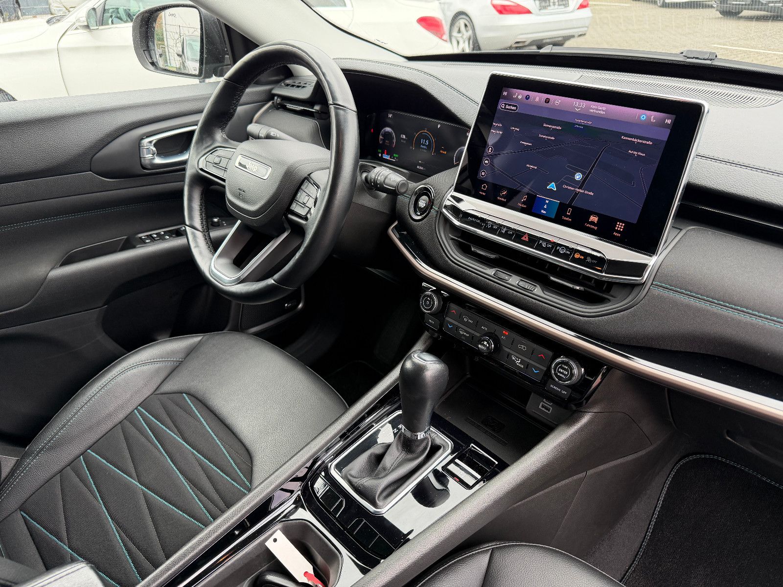 Fahrzeugabbildung Jeep Compass Upland/ALIPINE-SOUND/360°KAM/CARPLAY