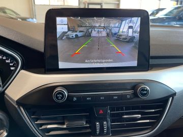 Ford Focus Turnier Cool & Connect *NAVI*KAM*PDC*TEMP*