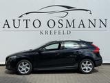 Volvo V40 Cross Country D3 Momentum/Bi-Xenon /Tempomat - Volvo V40 Cross Country Gebrauchtwagen