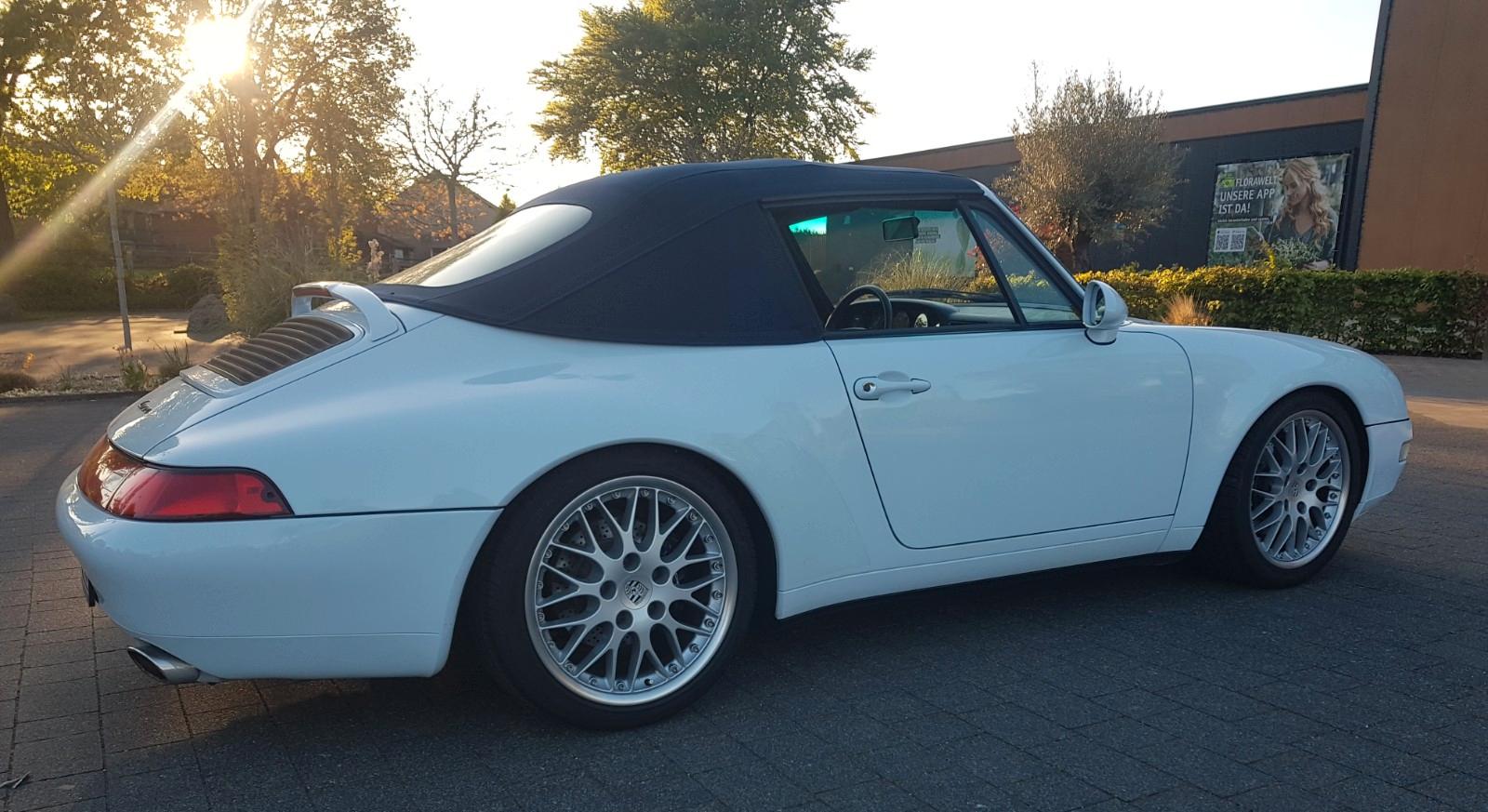 Porsche 993 Carrera Cabriolet 