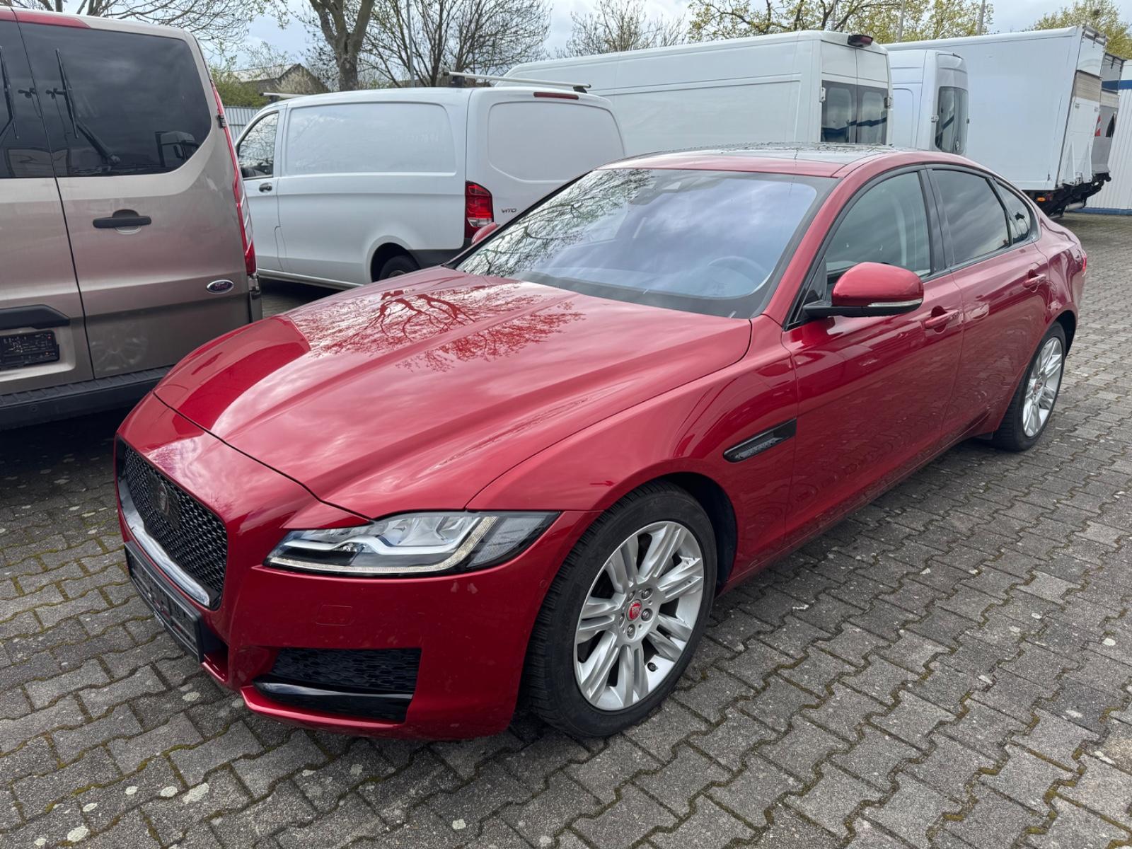 Jaguar XF 3.0L Portfolio Navi,HUD,Panorama,1.Hand