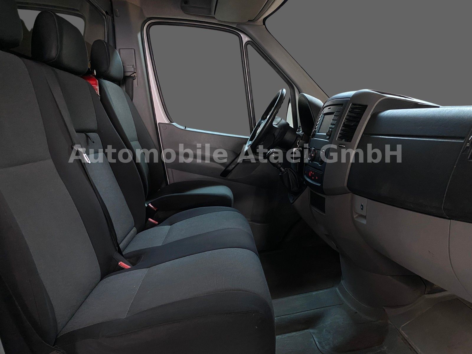 Fahrzeugabbildung Volkswagen Crafter 35 L2H2 AHK+TEMPOMAT+KLIMA (5105)