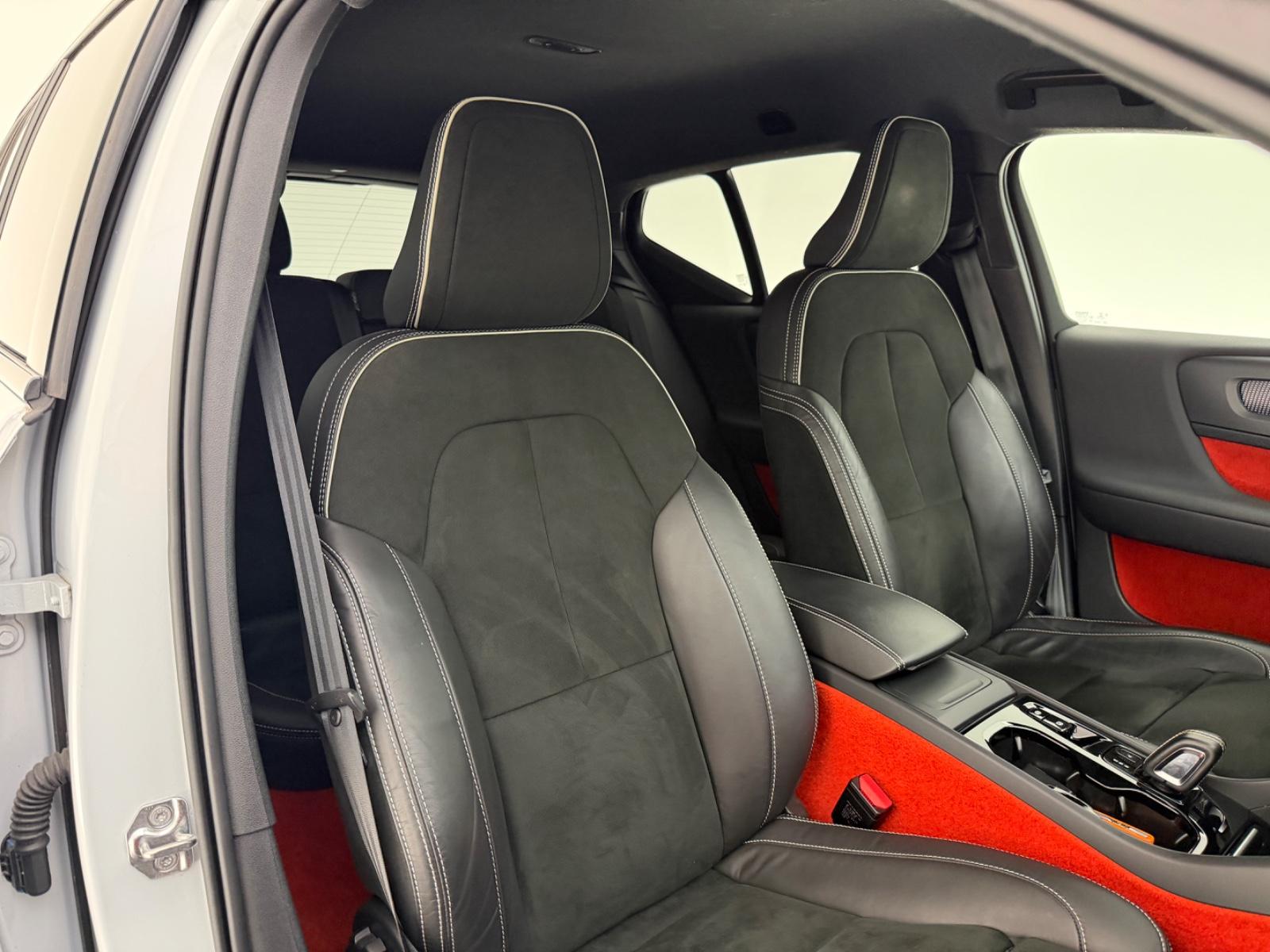 Volvo XC40 T3*R DESIGN*LED-R.KAM-APP-SHZ-LHZ-ACC-WLAN, миниатюра 21