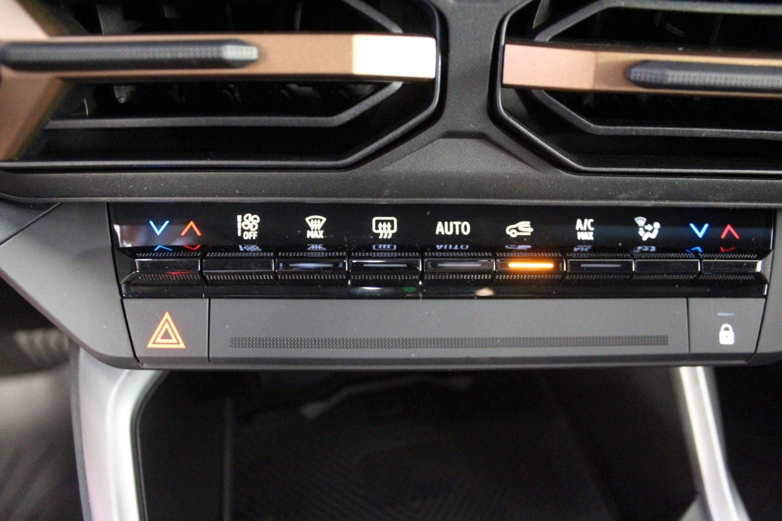 Fahrzeugabbildung Dacia Bigster Hybrid 155 Extreme*Winter-Plus-Paket*