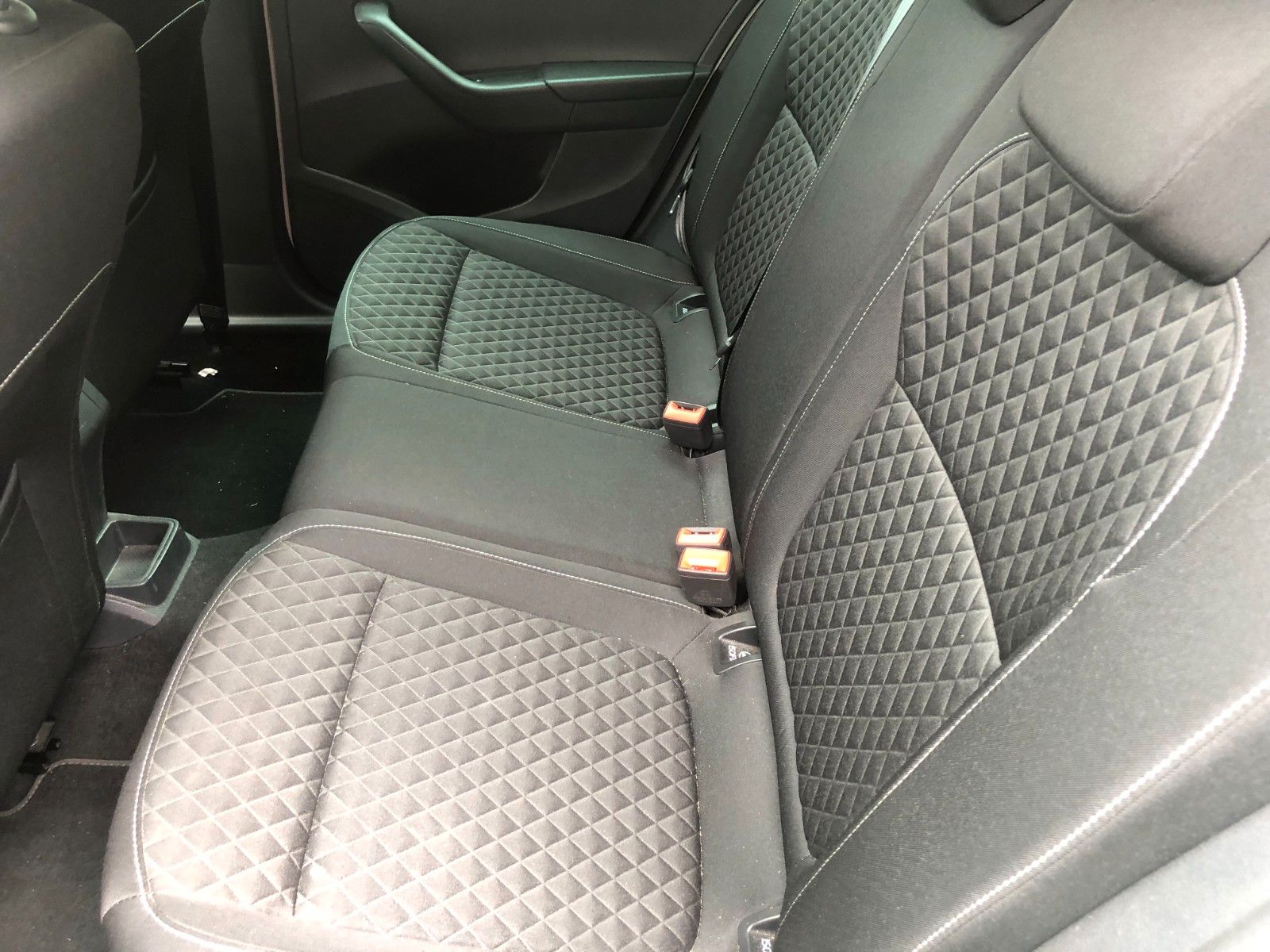 Fahrzeugabbildung SKODA Fabia Combi Drive leichter Seitenschaden