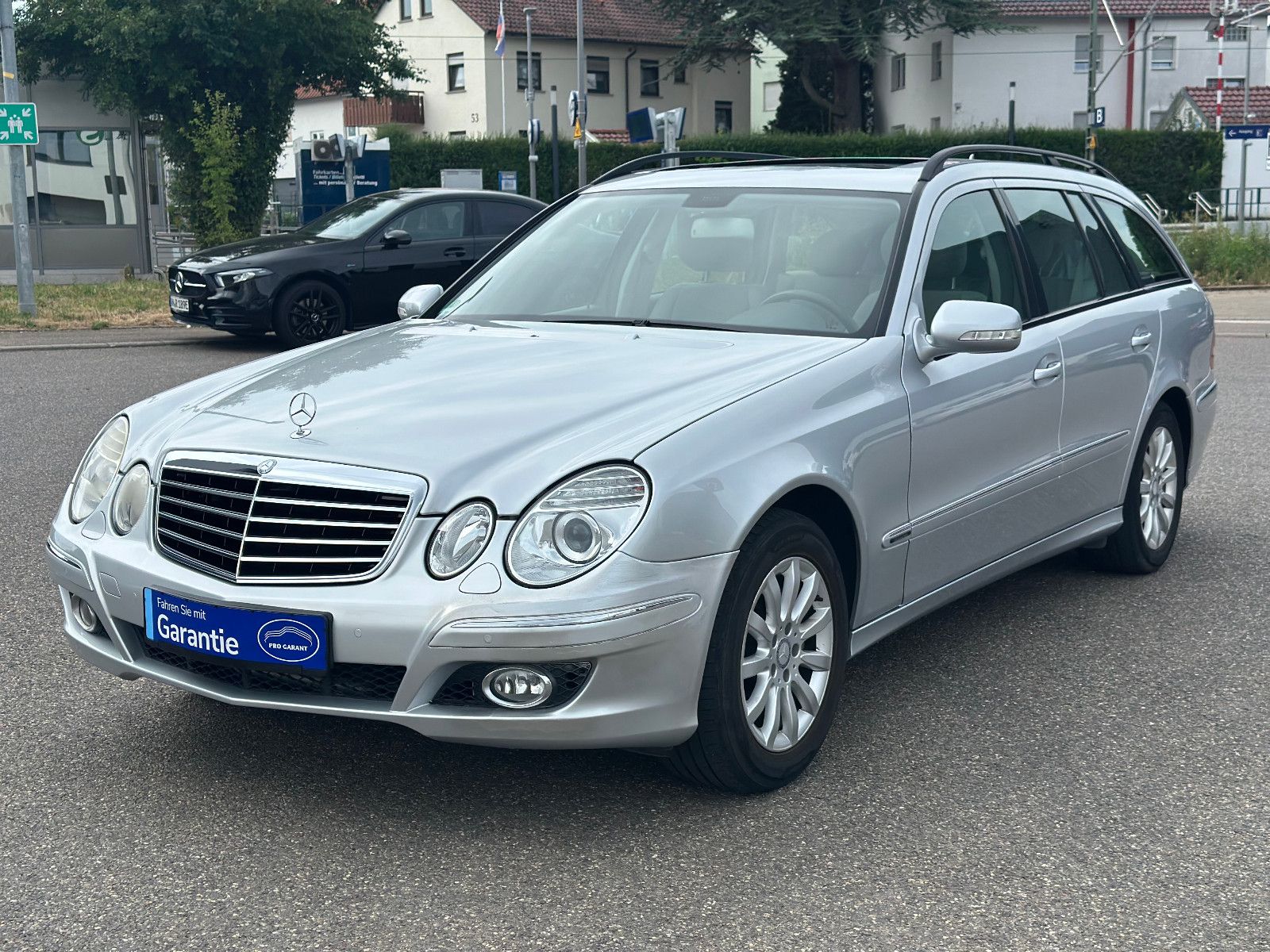 Mercedes E 280 - 1