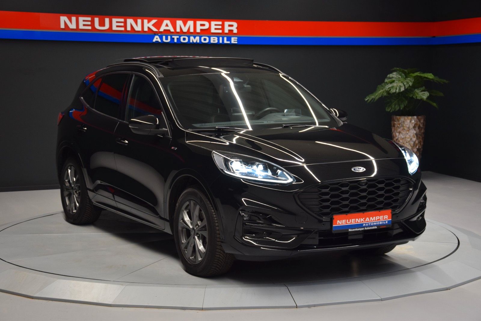 Ford Kuga ST-Line X Pano HuD Leder ACC Kamera B&O Amb