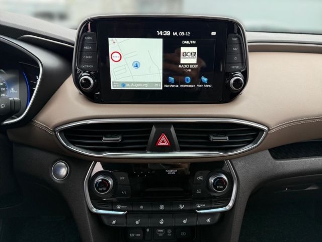 Fahrzeugabbildung Hyundai SANTA FE Premium 4WD 7-Sitzer +KLIMA+LEDER+LED+R