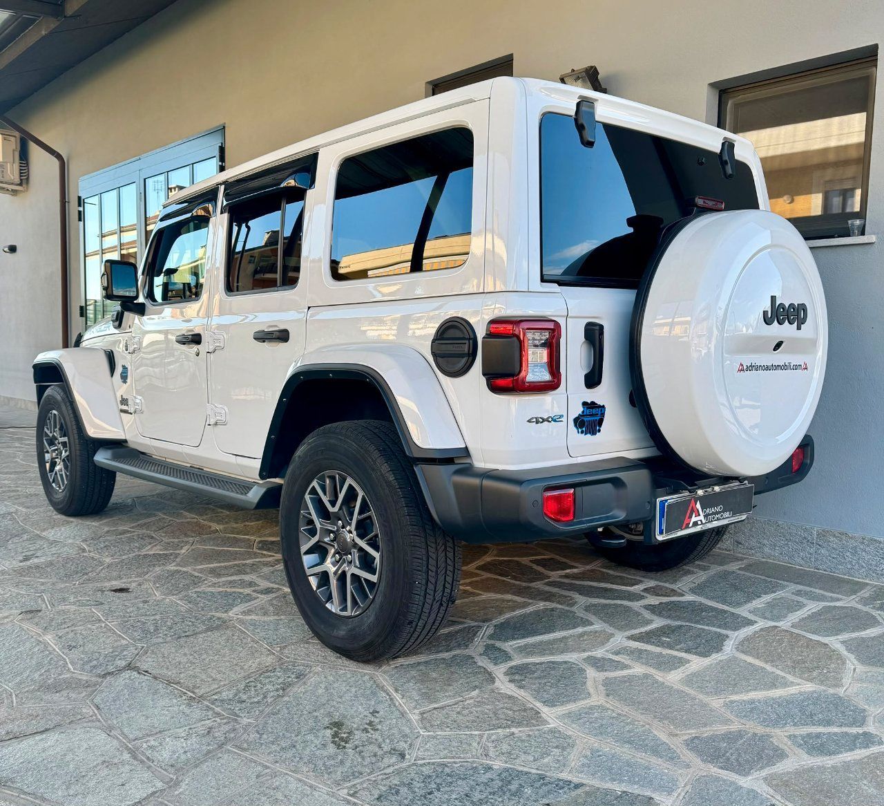 Jeep Wrangler Unlimited 2.0 atx phev Rubicon 4xe imagem 3