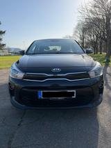 Kia Rio 1.4 Dream-Team Edition Dream-Team Edition - Kia Rio mit Benzin-Antrieb: Kleinwagen, 1.4