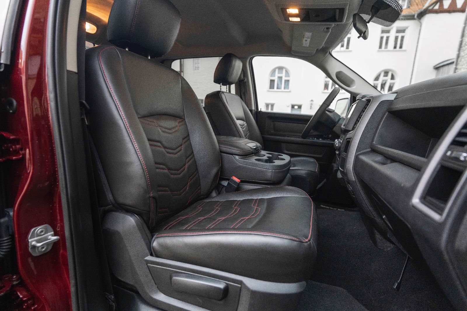 Fahrzeugabbildung Dodge RAM Classic Express 3,6L LPG AHK KAM BTH LEDER