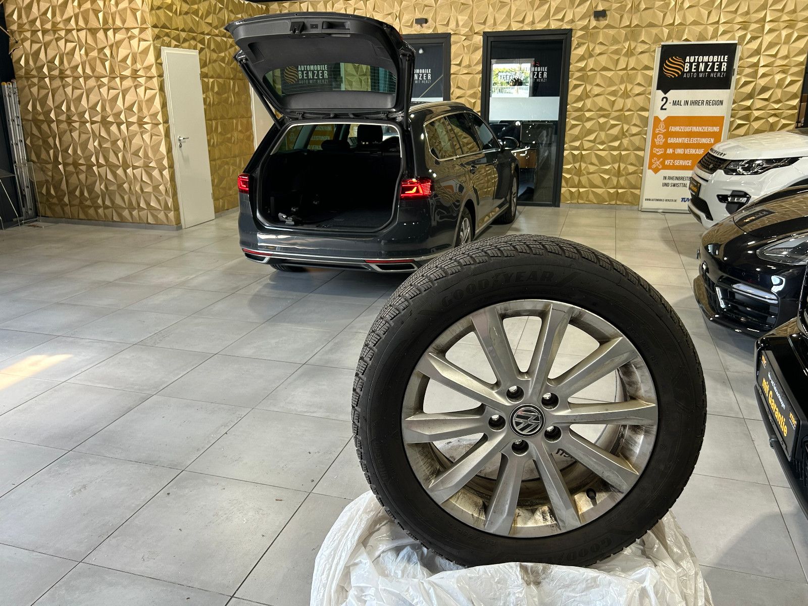 Fahrzeugabbildung Volkswagen Passat Variant GTE/APPLE/KAMERA/NAVI/ACC/8-FACH/
