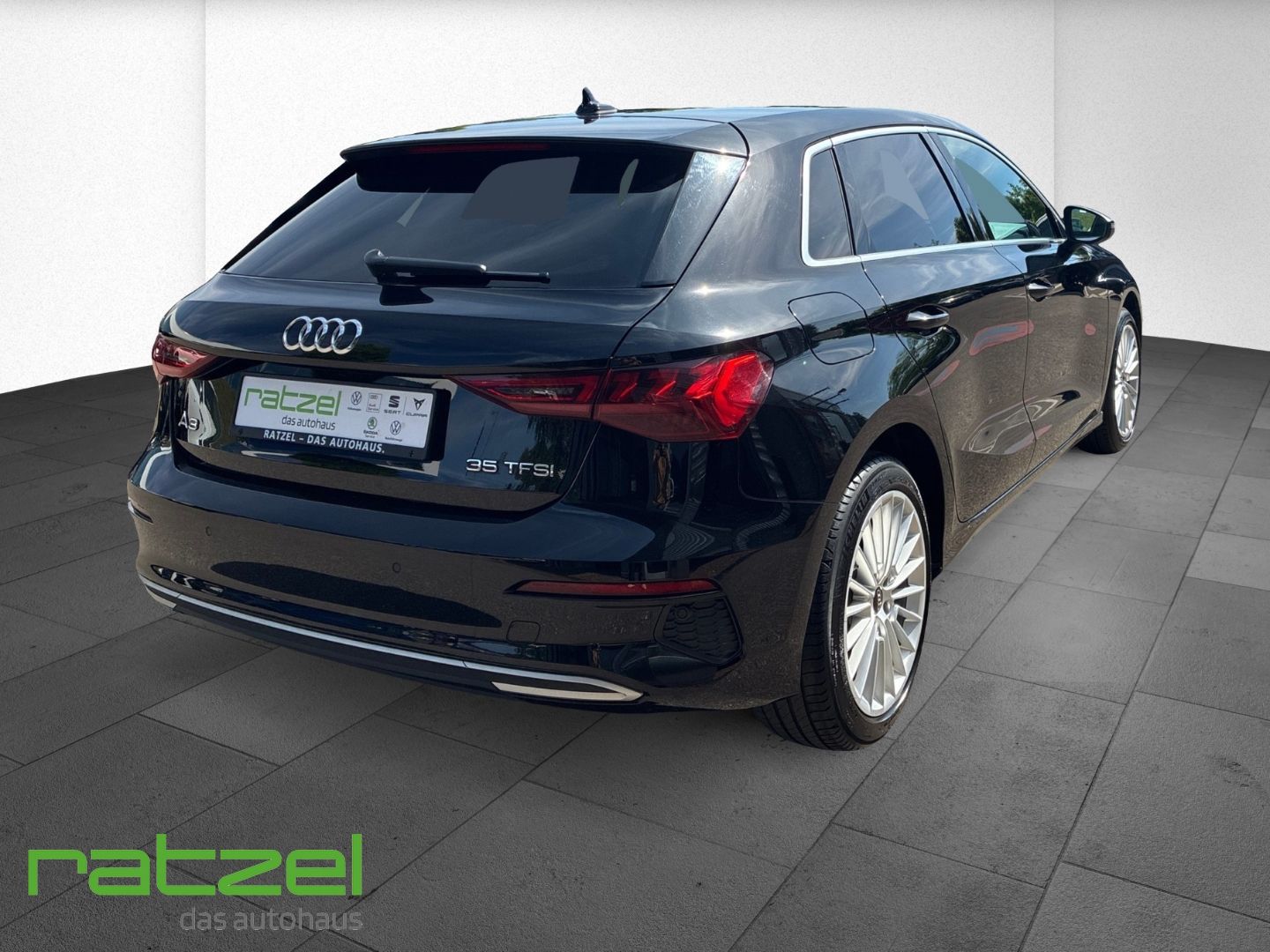 Fahrzeugabbildung Audi A3 Sportback Advanced TFSI Navi LED Apple CarPla