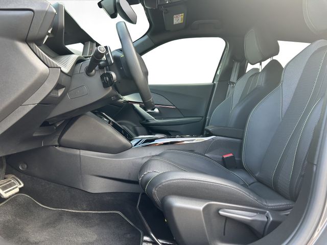 Peugeot 2008 1.2 PureTech 130 GT Kam.+KeyLess+LED+Navi